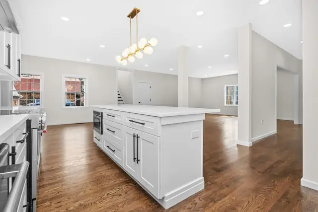 11 Kernwood Ave