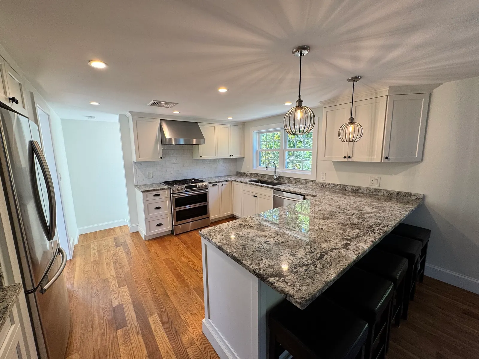 613 Adams #2, Milton