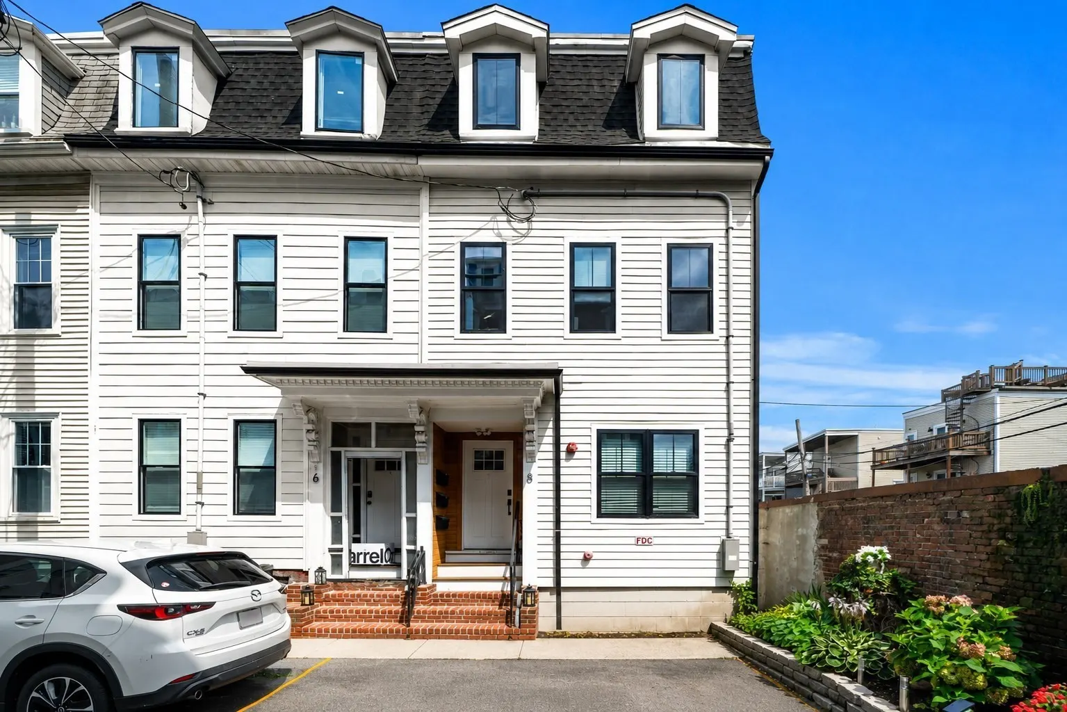 8 Viking St, Boston