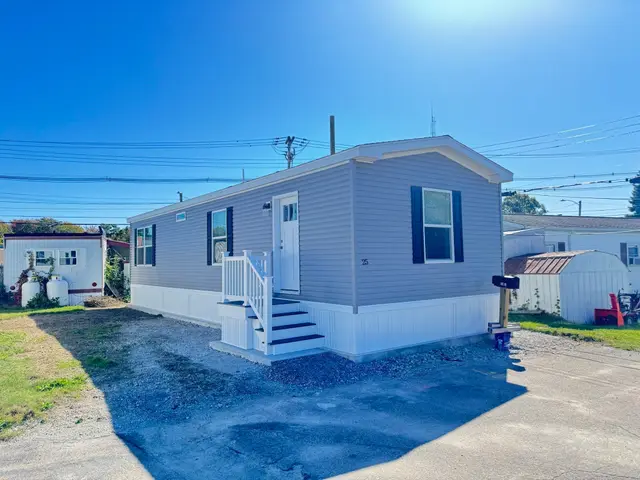 131 Washington Street #25