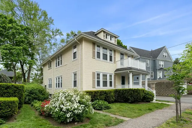 3-3A Warren Ave #2