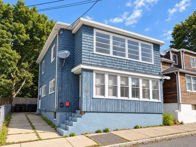 25 Home St, Beverly