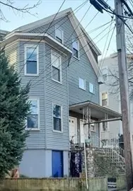 118 Foster Street #3