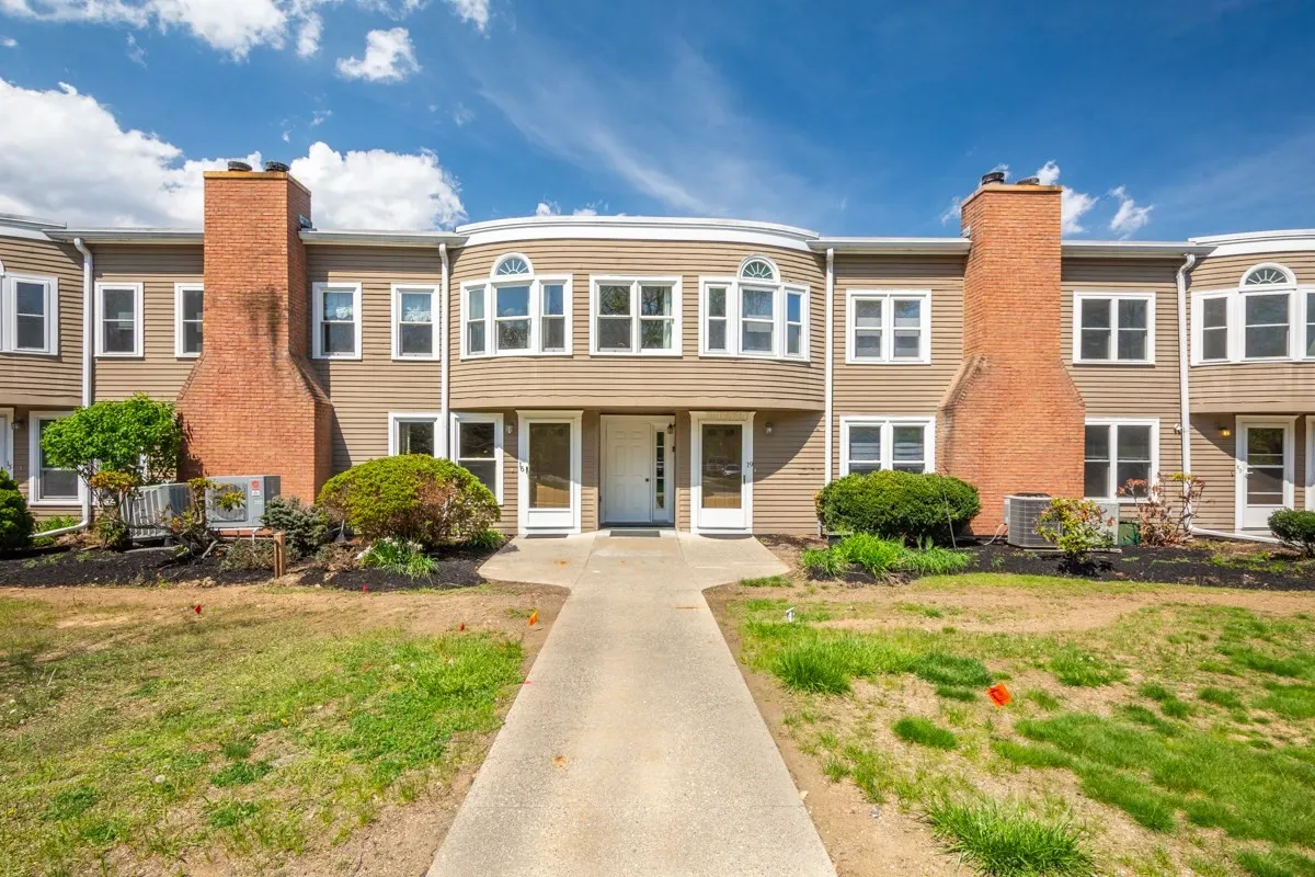 75 Page Road #16, Bedford