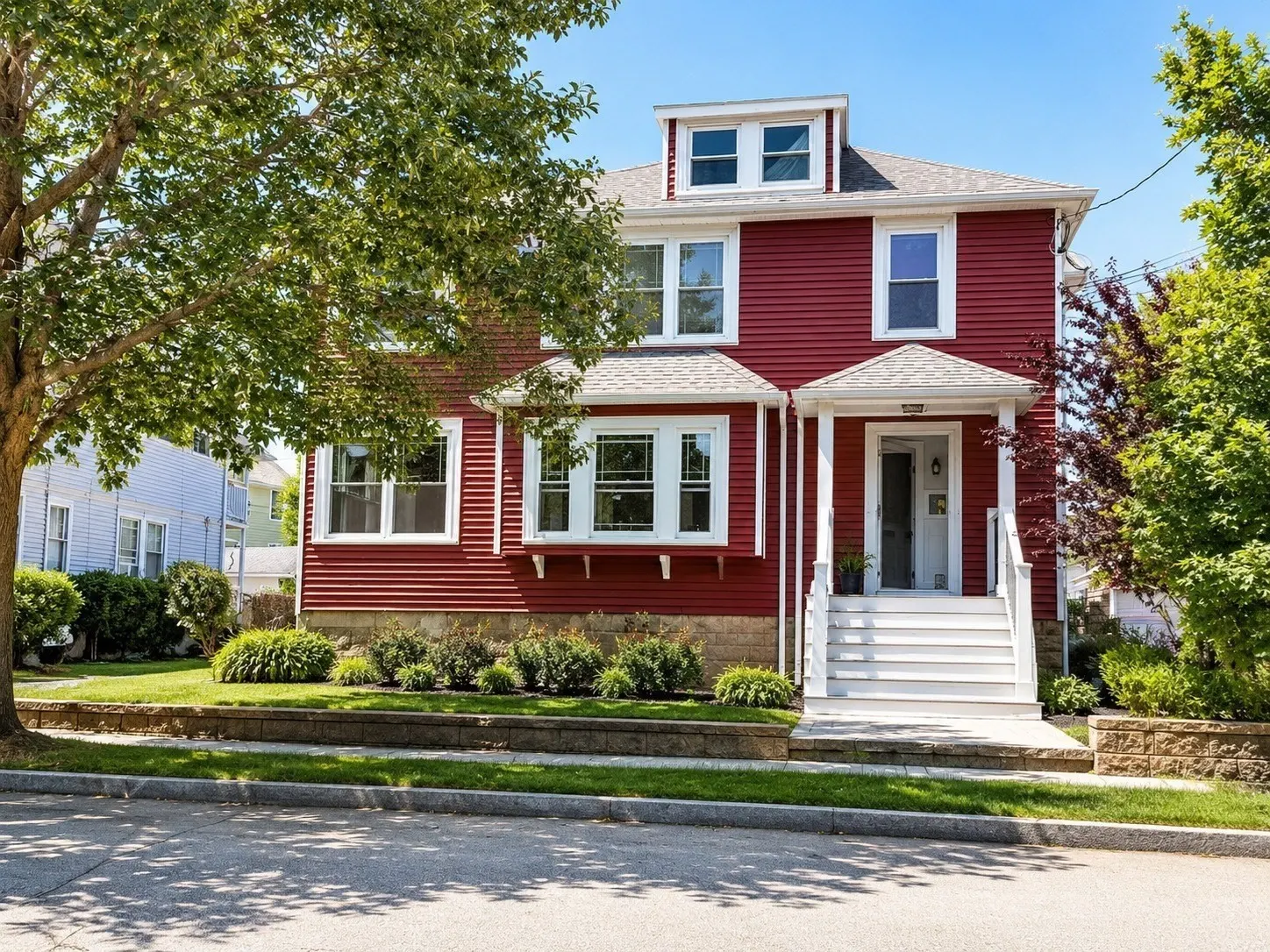 27 Woodleigh Rd, Watertown