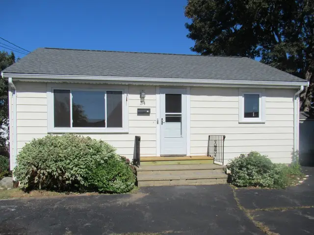 34 Middle Street
