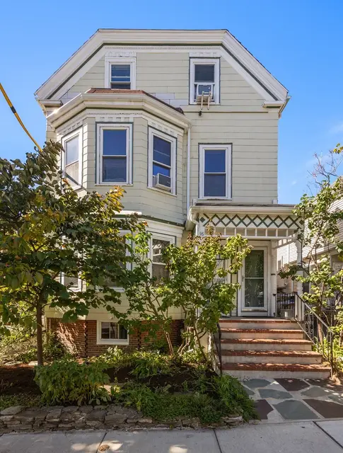 96 School St #96