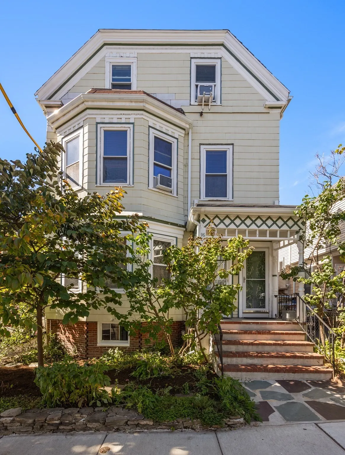 96 School St #96, Somerville