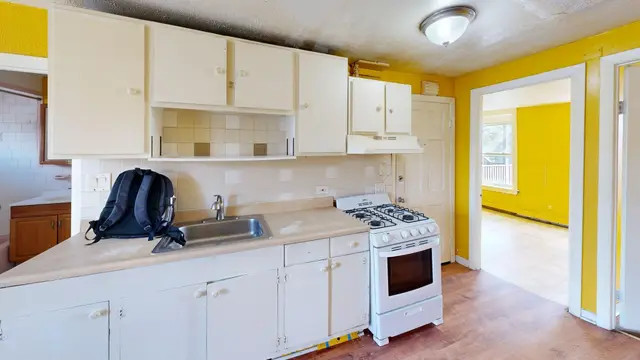 25 Division St. #2