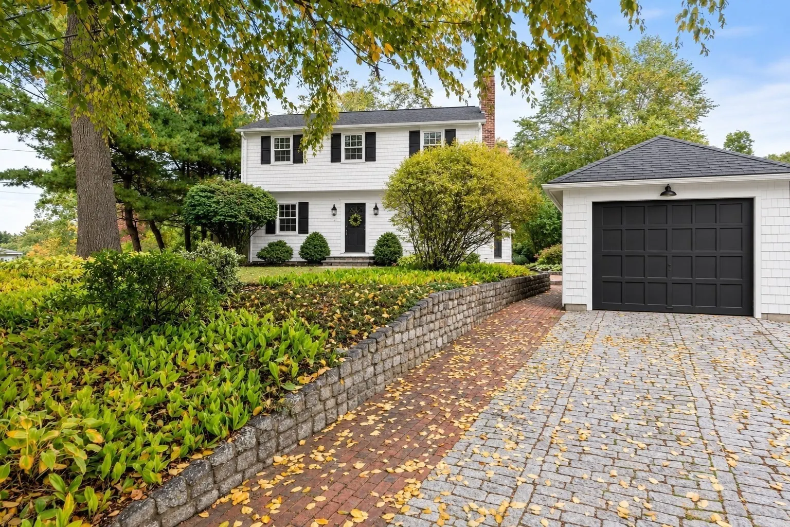 38 Hawthorne Rd, Wayland