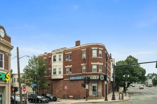 497 Broadway