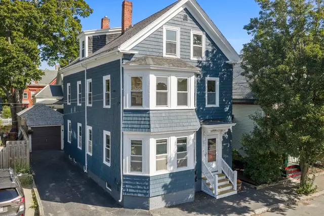 5 Willow Ave