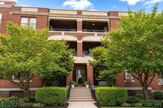 317 Summit Avenue #9
