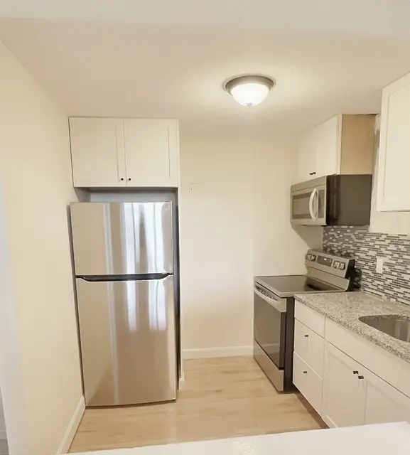 1039 Commonwealth Ave #37