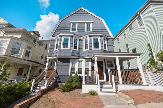 11-15 Pomeroy St