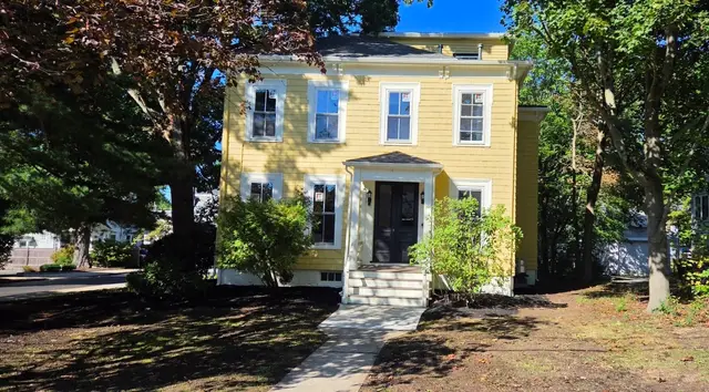 36 Mystic St