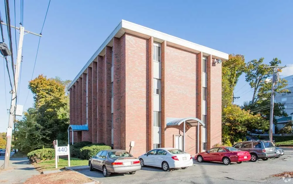 440 Totten Pond Rd, Waltham