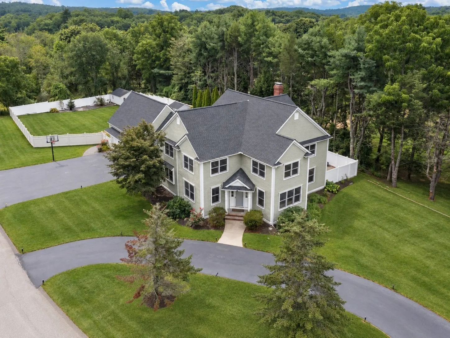 2 Wild Meadow Ln, Natick