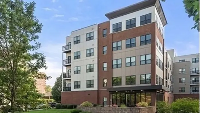 999 Hancock St #508