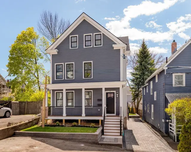 9 Olive Ave #1