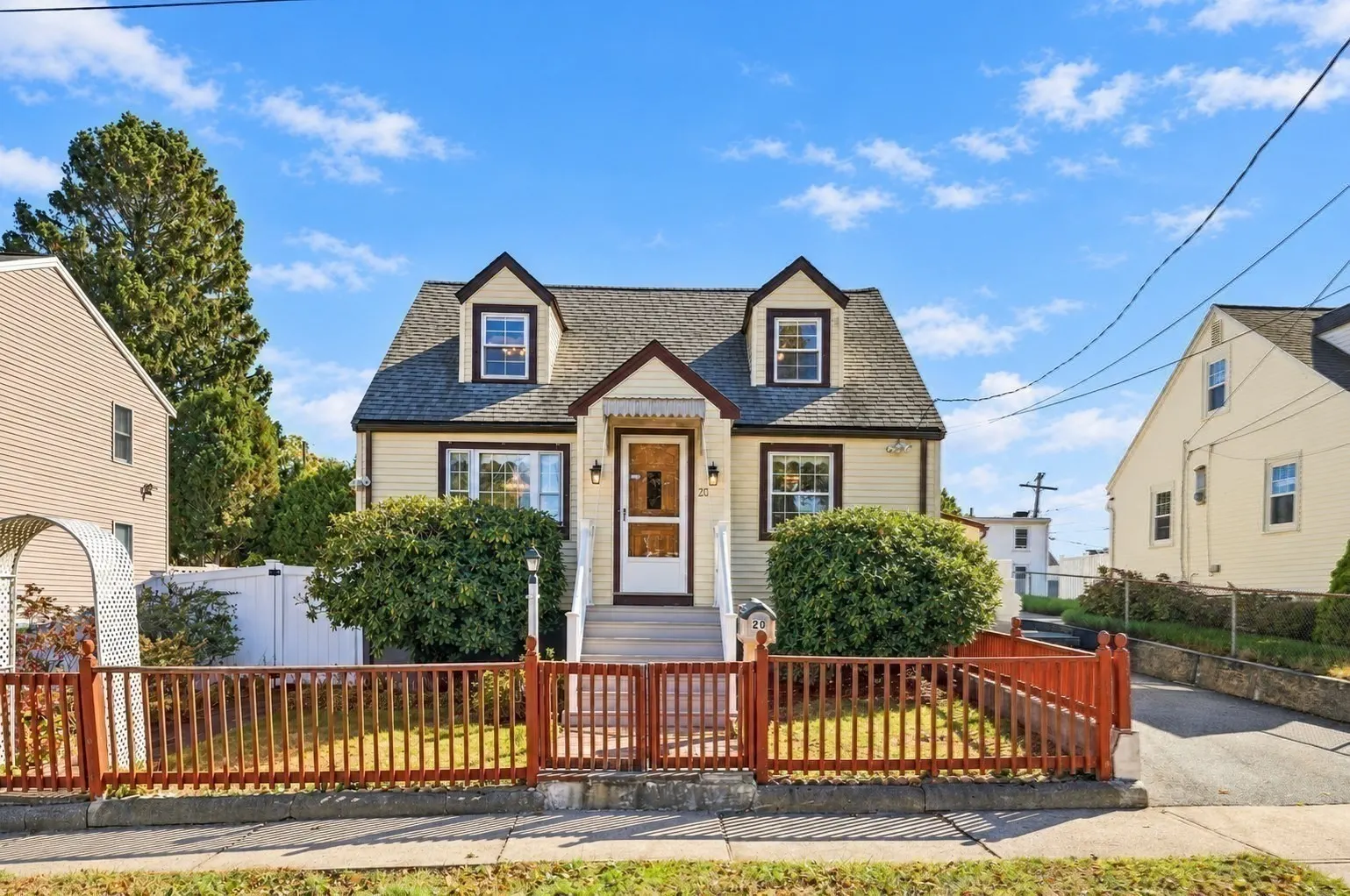 20 Benmor St, Medford