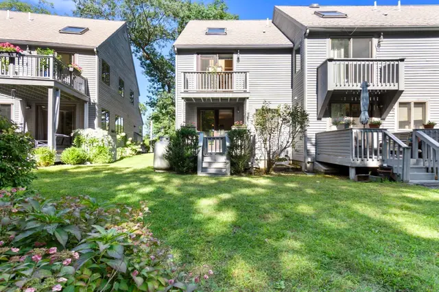 612 Essex Ave #5