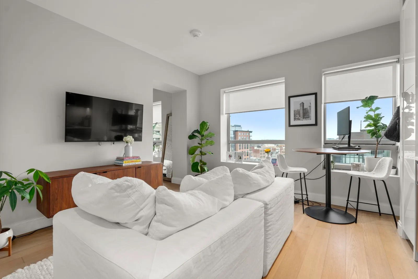 100 Shawmut Ave #908, Boston
