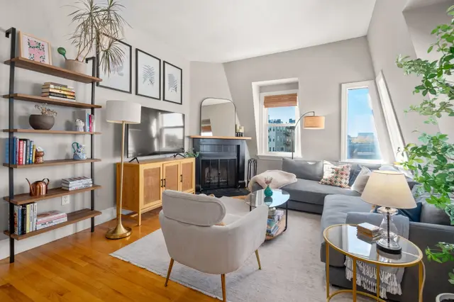 73 Sullivan St #4