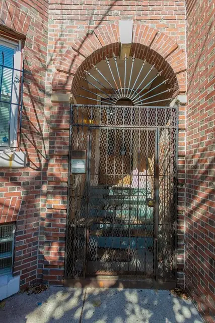 101 Cedar St #2