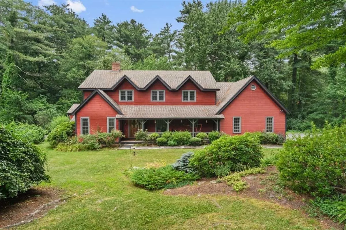 68 Vaughn Hill Rd, Bolton