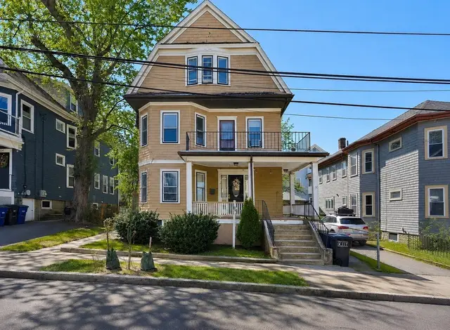 28 Sunset Rd #1