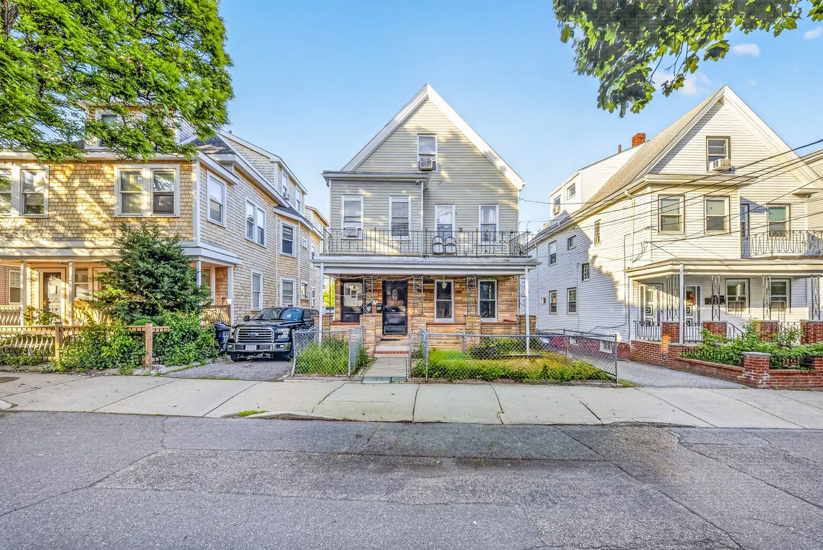 39 Derby St, Somerville
