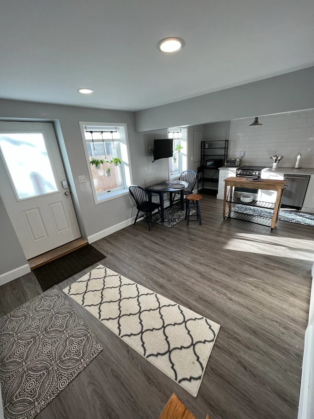 8 Merrill #1, Hull
