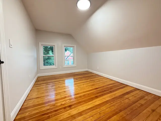 16 Willow Ave #3