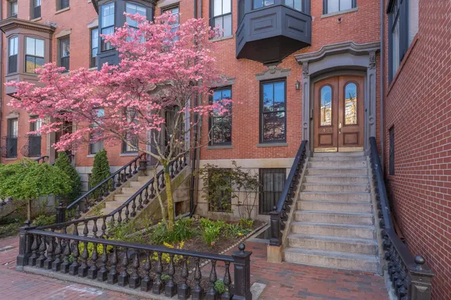453 Massachussetts Ave #7