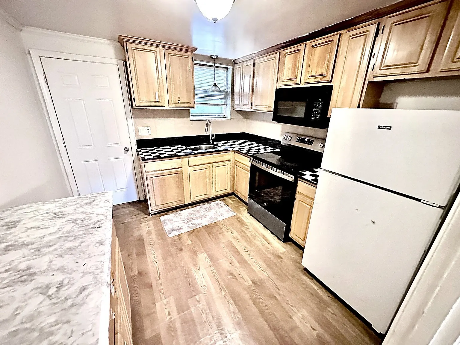 623 Cummins Hwy #B, Boston