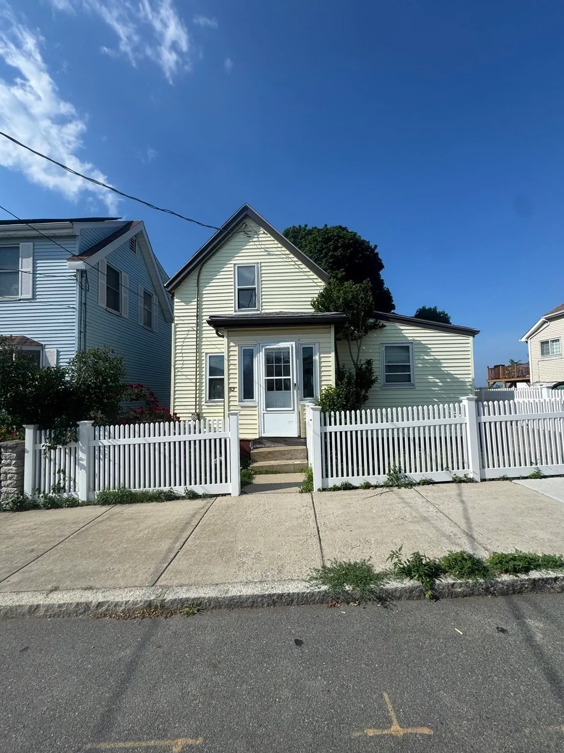 52 Crest Ave, Revere