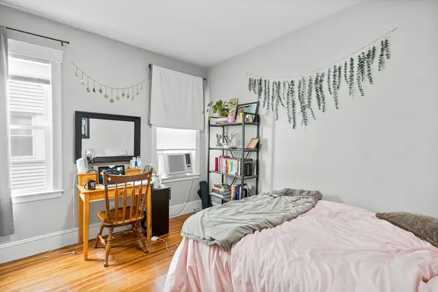 79 Saxton Street #3