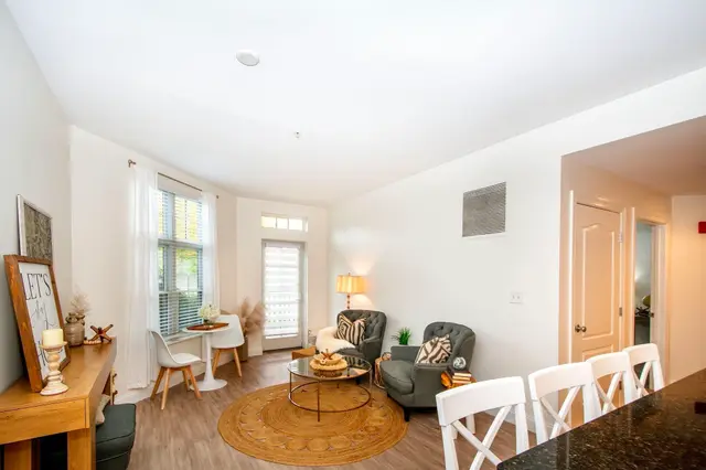 501 Commerce Dr #3-113