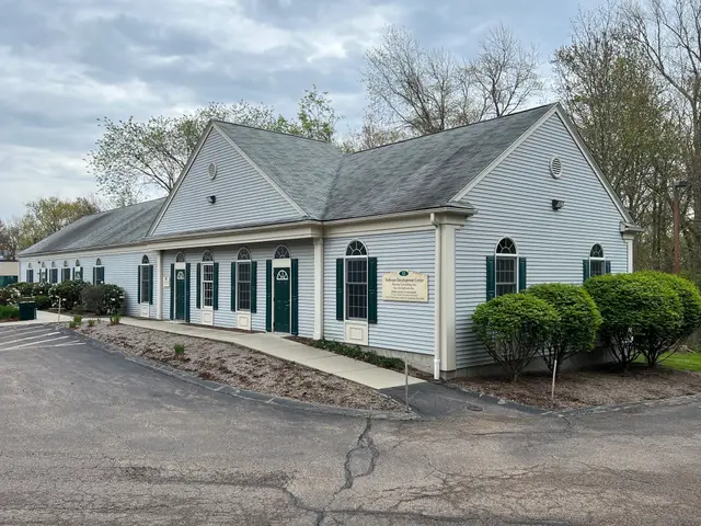 77 Access Rd #8