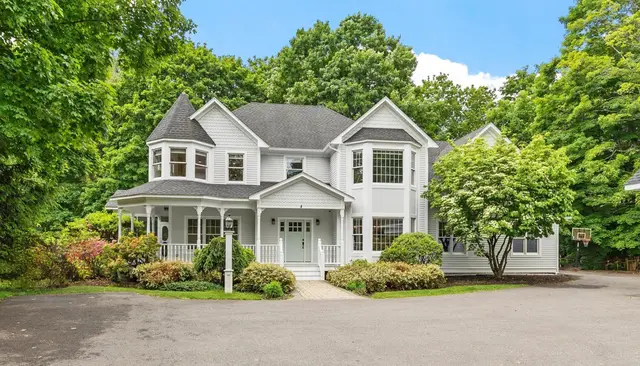 263 Elm St