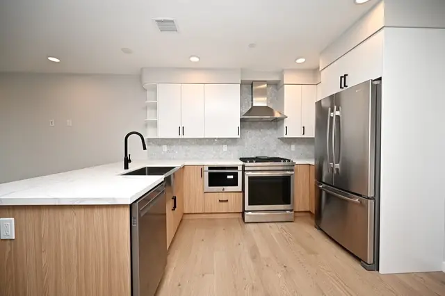 457 West Broadway #303