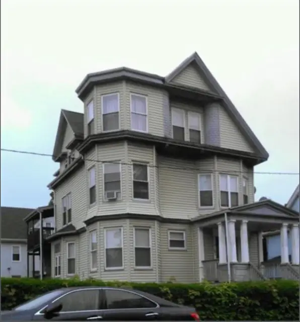 28 Aspinwall Rd #2