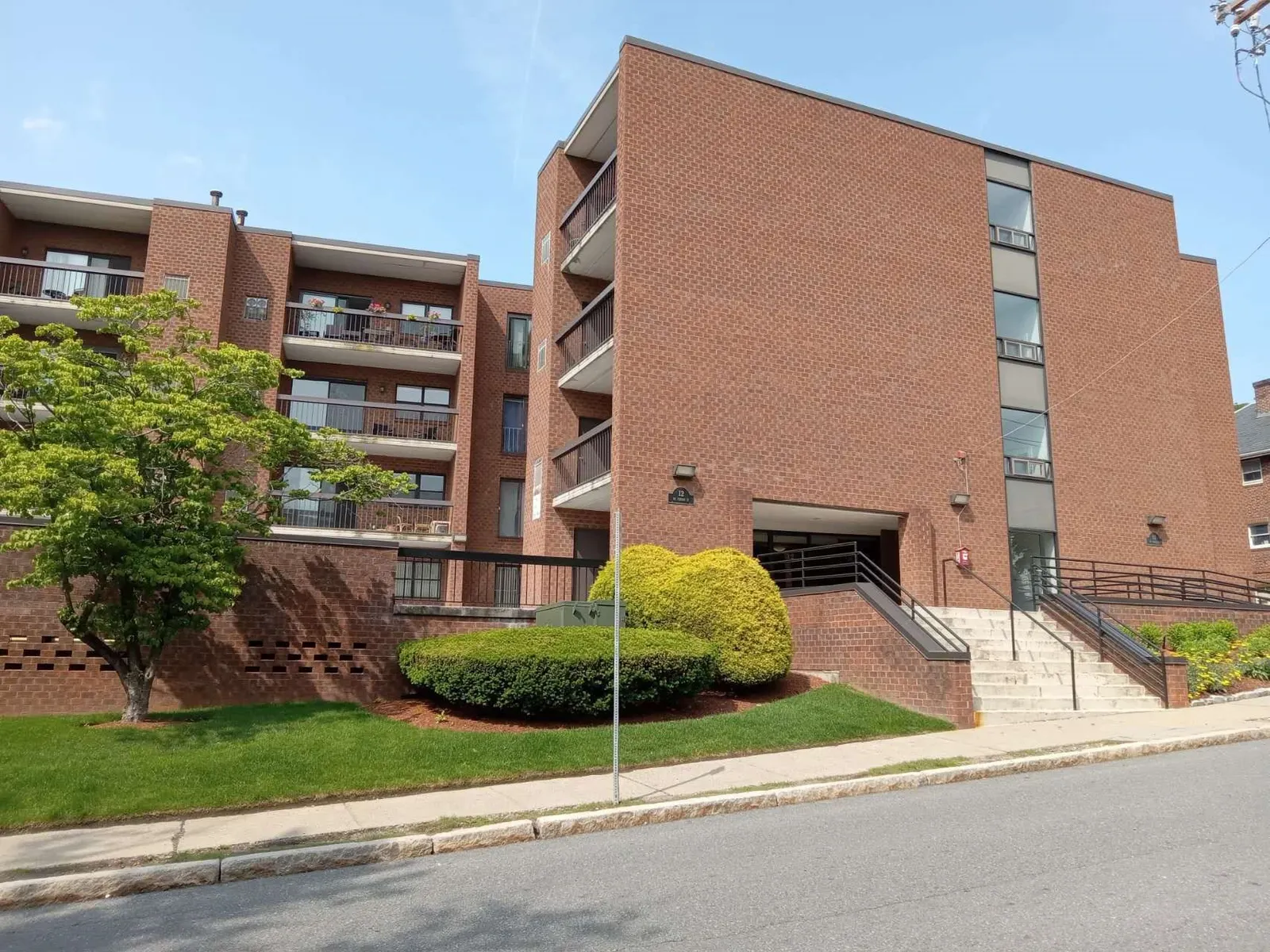 12 Mount Vernon St #25, Melrose