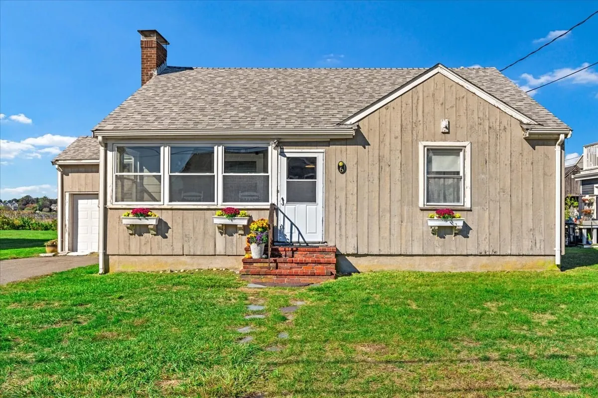 6 Seagate Cir, Scituate