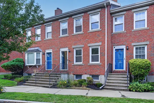 28 Admirals Way #28