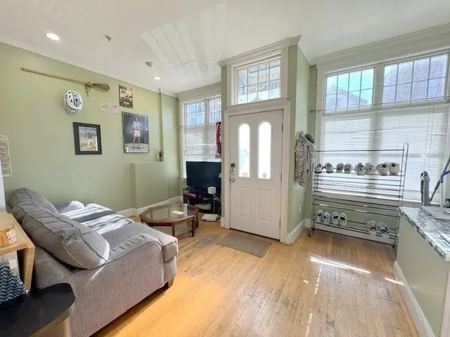 371-373 Dorchester St #1