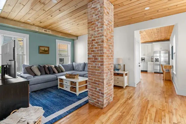 14 Boardman St #2