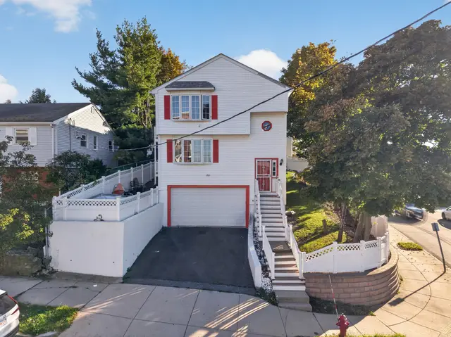 1 Franklin Ave