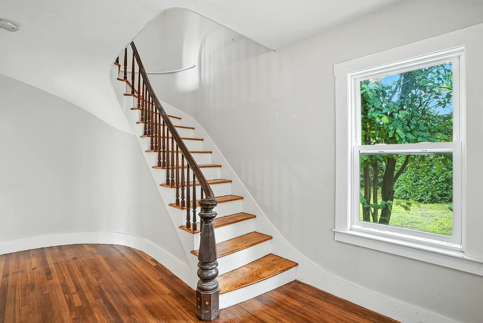 271 Cordaville Road, Southborough